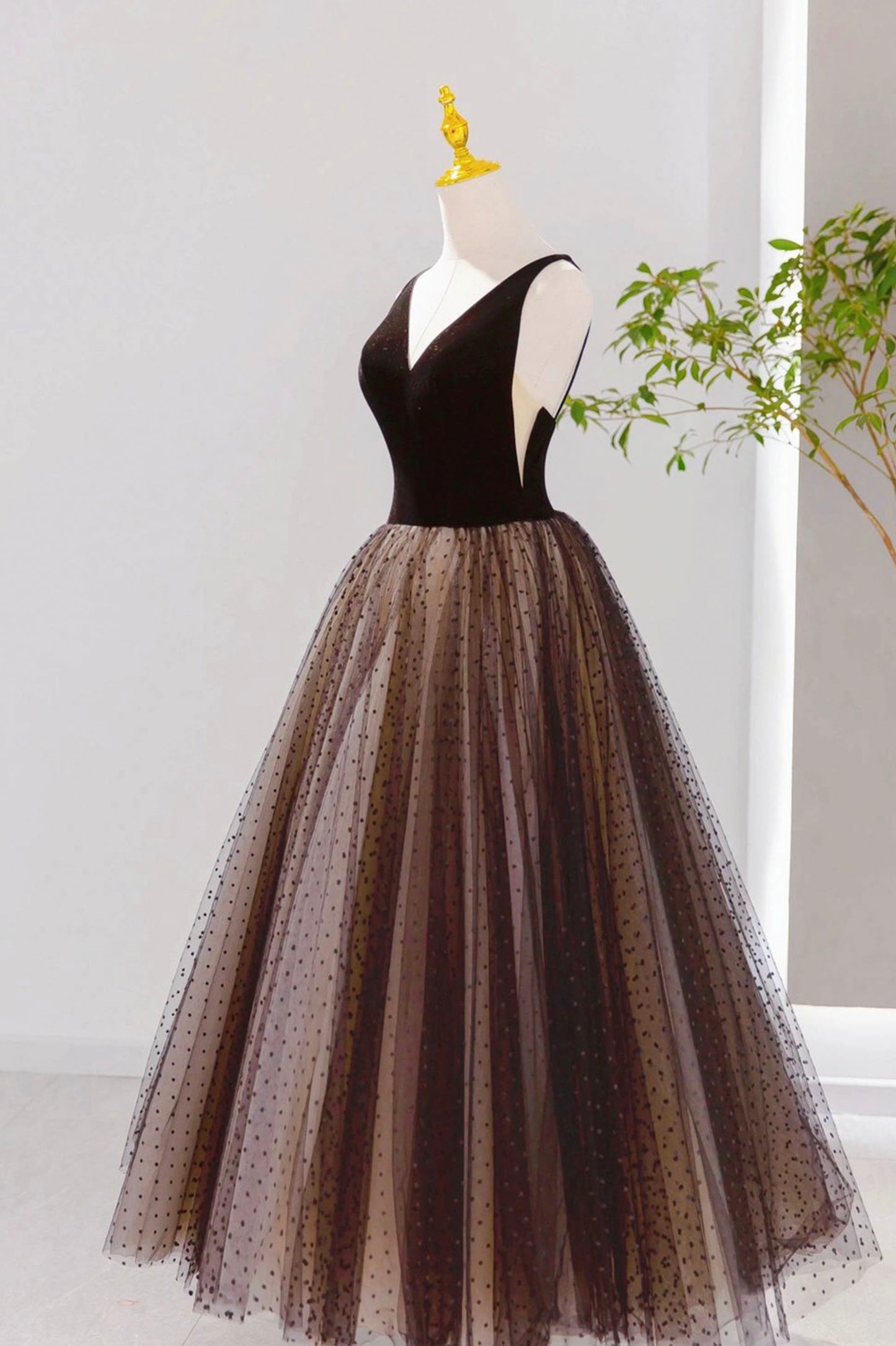 Black A Line V-neck Tulle Prom Dress Evening Dress DP909