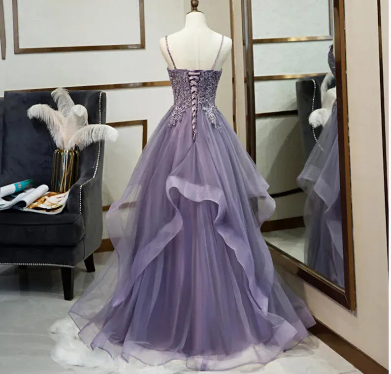 A Line Spaghetti Straps Appliques Ruffle Tulle Prom Dress DP1010