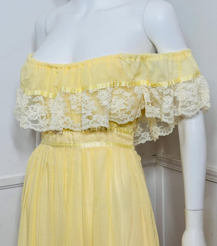 1970s Pale Light Yellow Tulle Lace Vintage Prom Dress Outfits DP3397