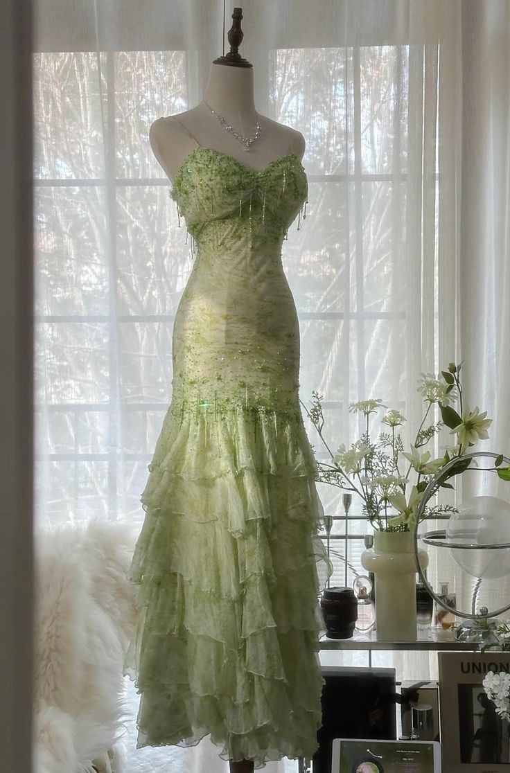 Elegant Mermaid Spaghetti Strap Beaded Tiered Green Chiffon Long Party Dress Evening Dress DP2324