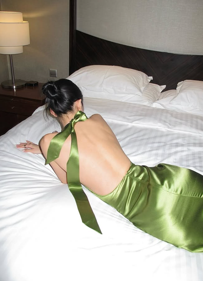 Charming Green Sheath Halter V Neck Satin Long Prom Dress Evening Dress DP7980