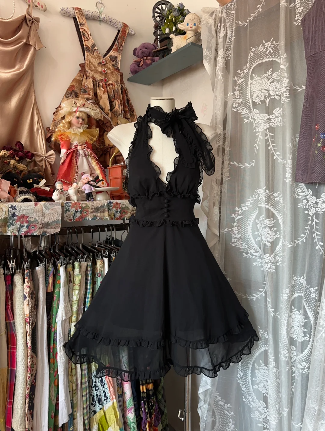 Vintage A Line Halter Black Chiffon Short Homecoming Dress Party Dress DP4990