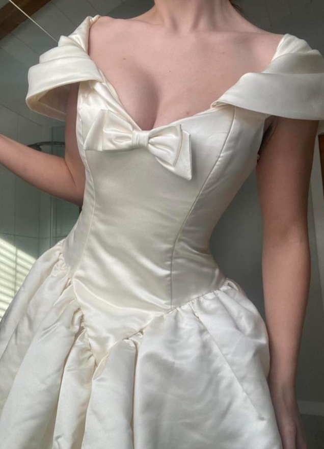 Retro Cute Bow A Line V Neck White Satin Wedding Dress Prom Dress DP5527