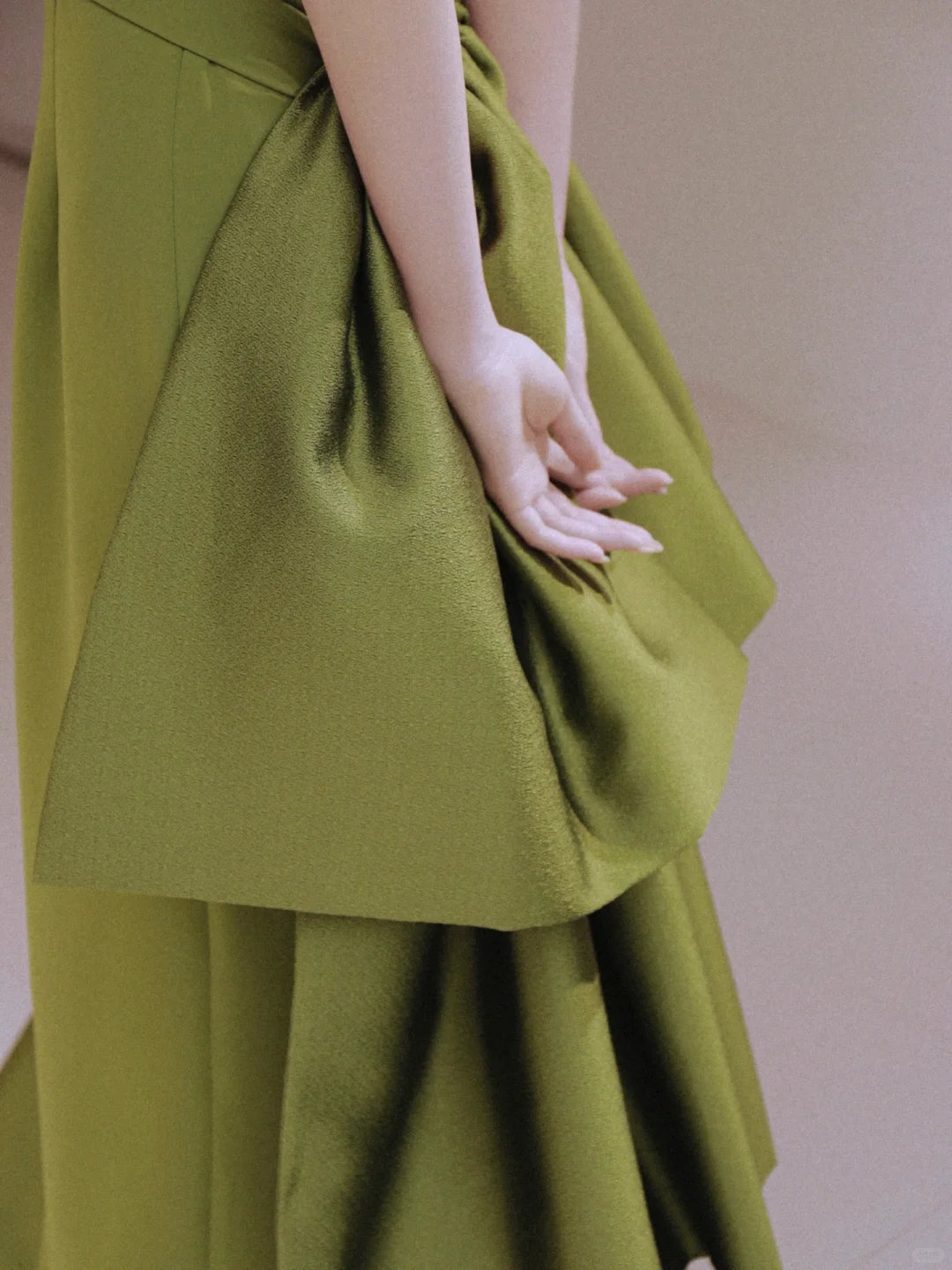 Stunning A Line Halter Green Satin Open Back Long Party Dress Prom Dress DP2535