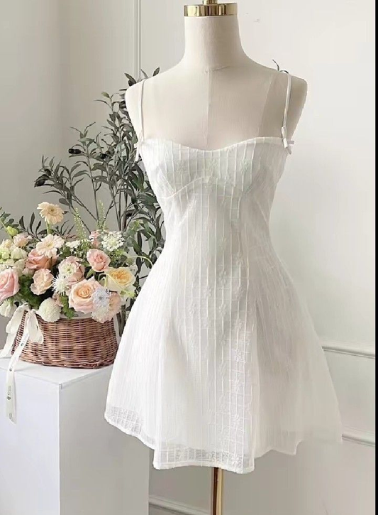 Elegant White Tulle A Line Mini Prom Dress Homecoming Dress DP551