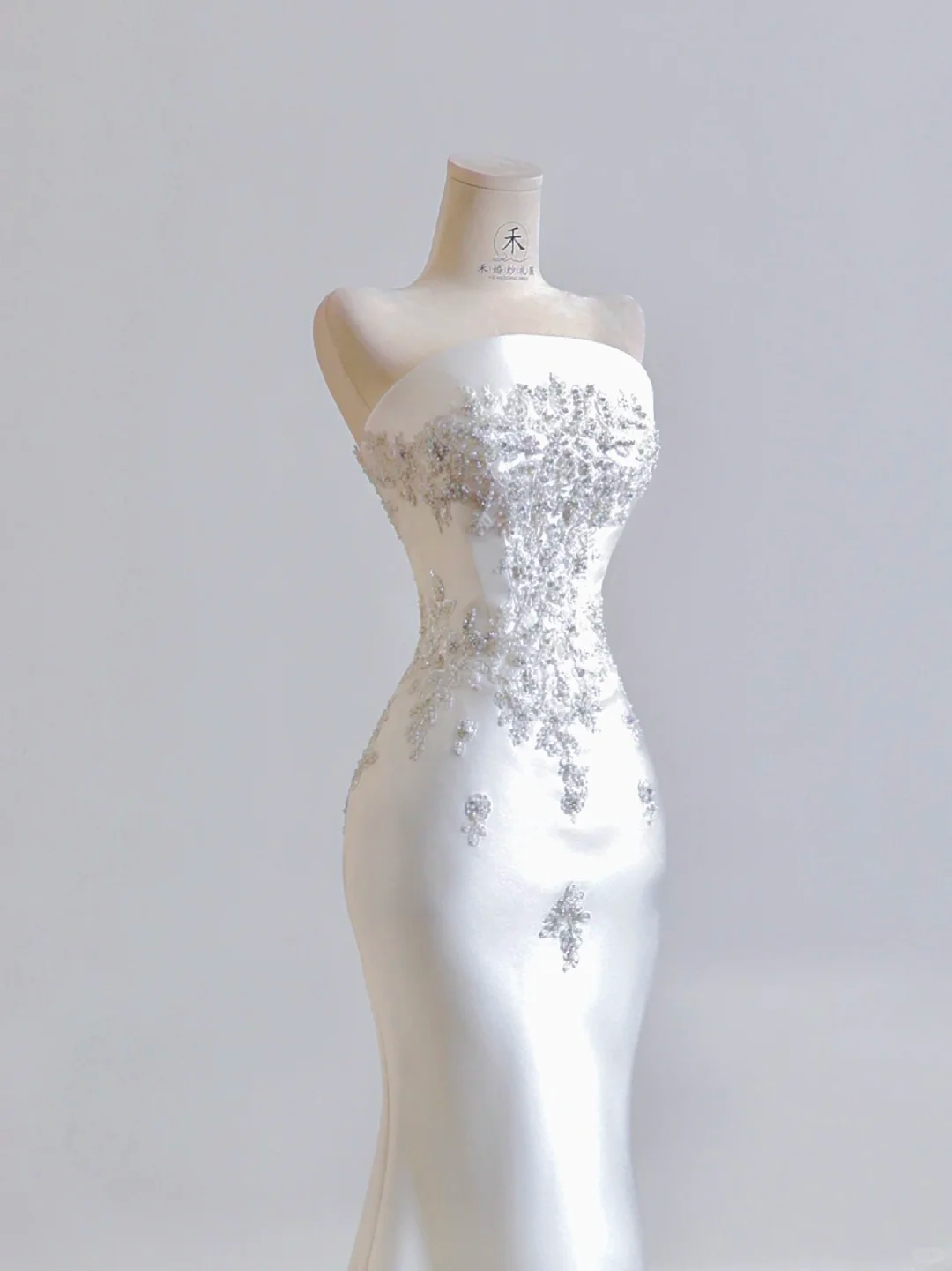 White Mermaid Strapless Exquisite Beaded Satin Long Prom Dresses Wedding Dresses DP4188