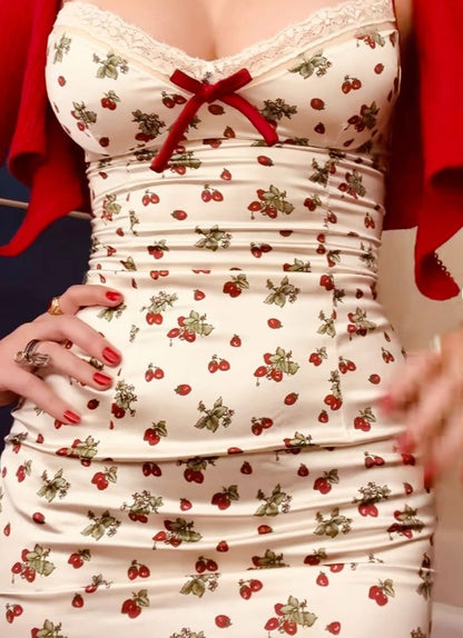 Cute Sheath Spaghetti Strap Printed Strawberry Satin Prom Dress Outfits DP4432