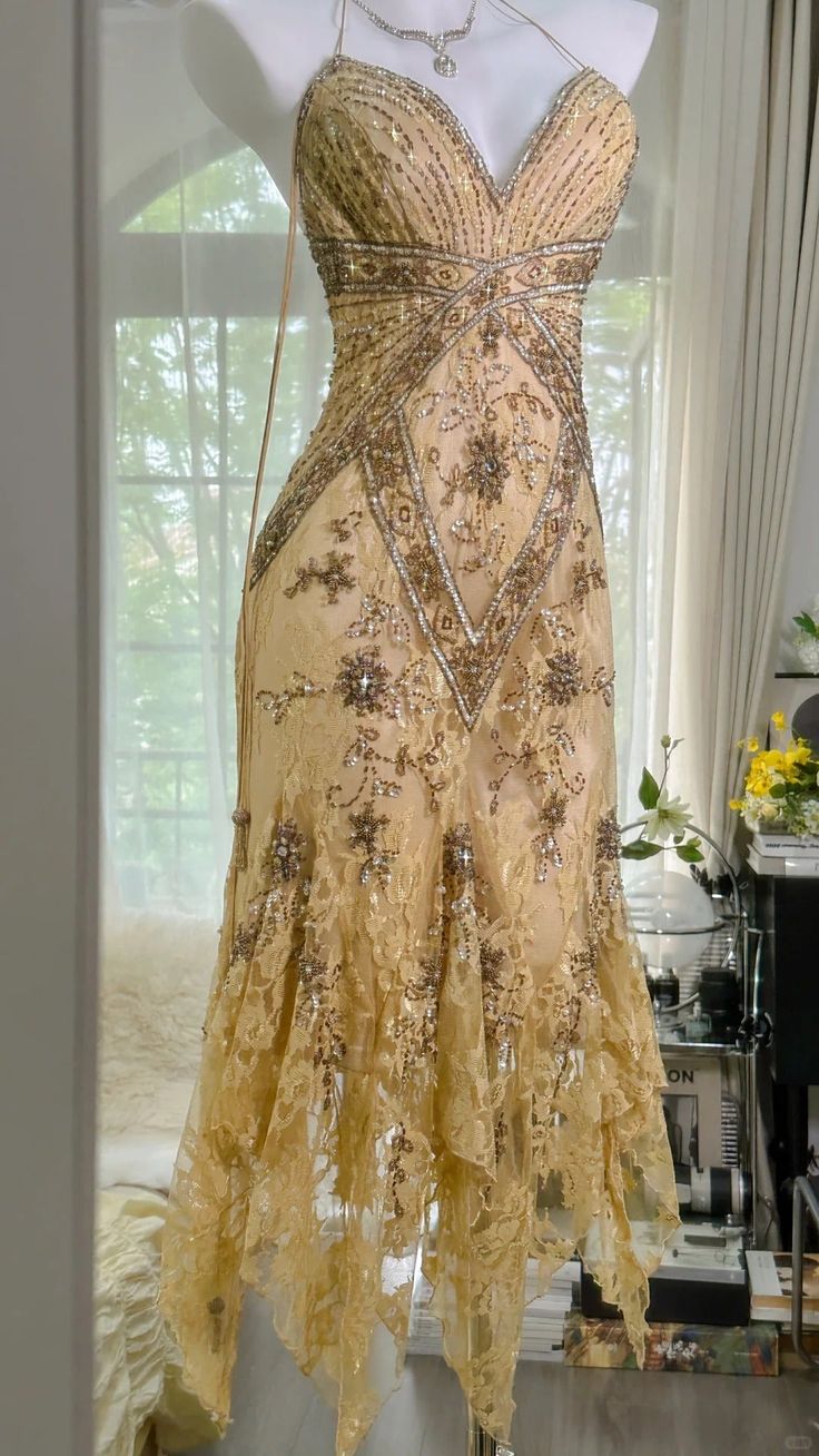 Yellow Retro Luxury Exquisite Lace Beaded Irregular Prom Dress Evening Dress DP3205