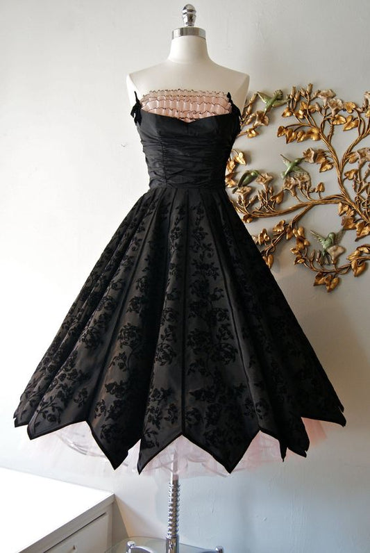 Vintage Black A Line Strapless Satin Homecoming  Dresses DP832