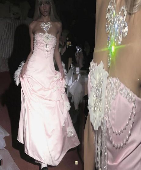 Pretty Ball Gown Strapless Pink Appliques Long Satin Prom Dresses Formal Evening Dress DP3021