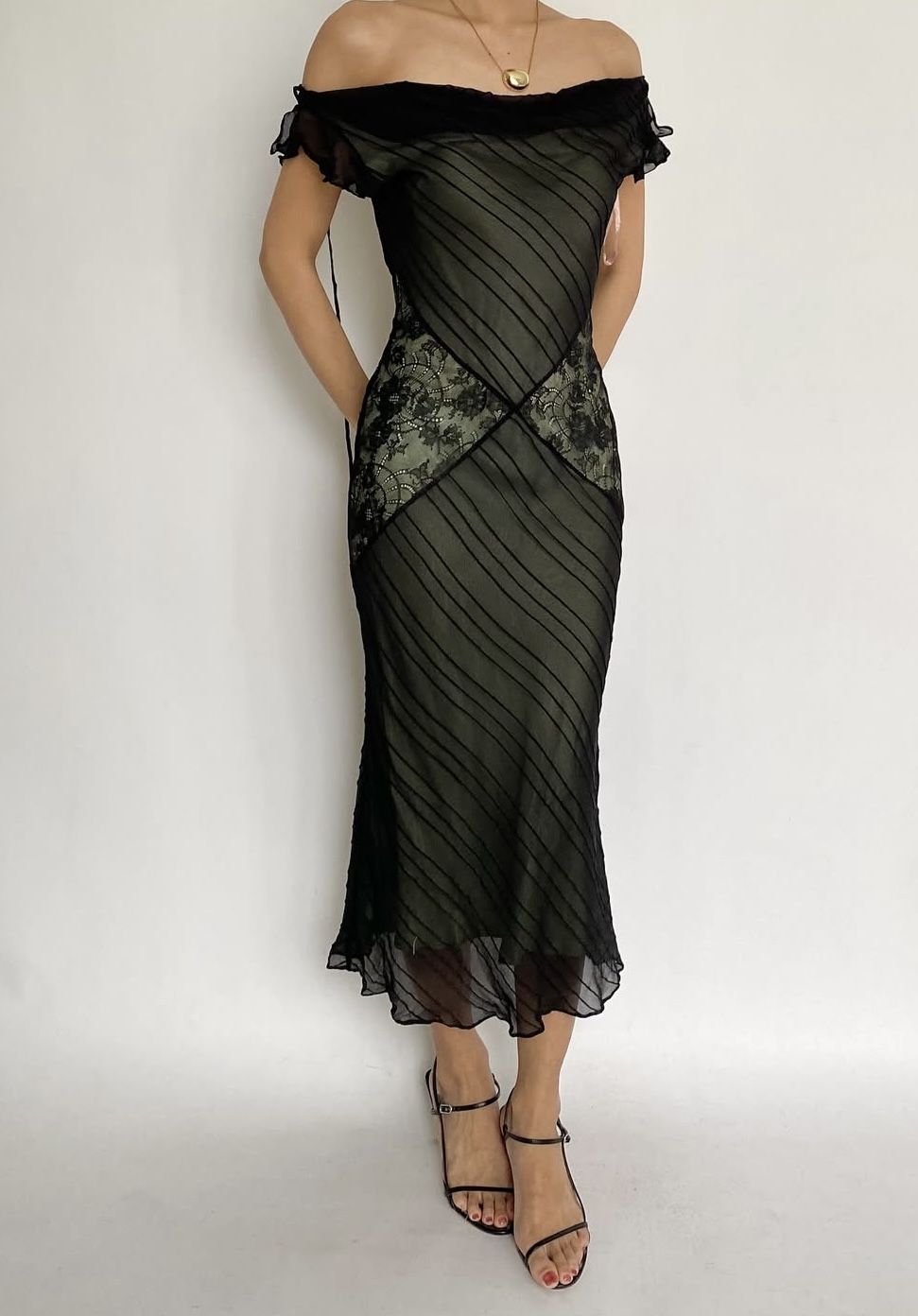 Vintage Unique Black Sheath Off the Shoulder Chiffon Prom Dress Evening Dress DP5507