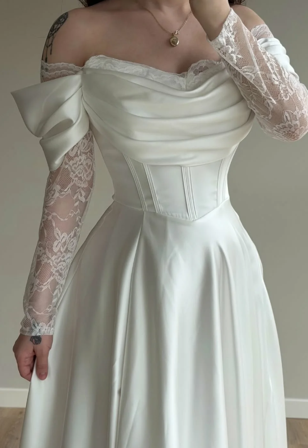 Elegant White A Line Long Sleeve Lace Satin Prom Dress DP5022