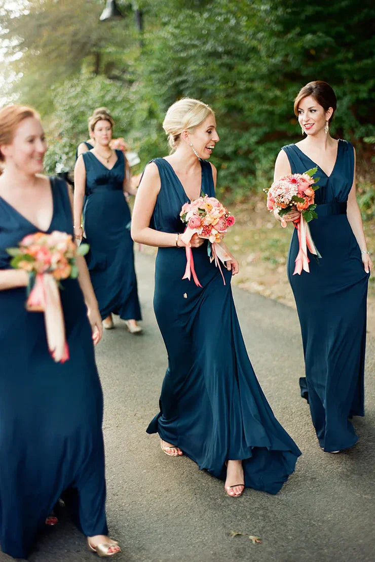 Peacock Blue Mermaid V-Neck Long Bridesmaid Dress DP5560