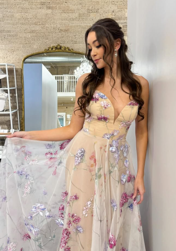 Pretty A Line Sweetheart Neck Floral Sequin Tulle Wedding Dress DP5299