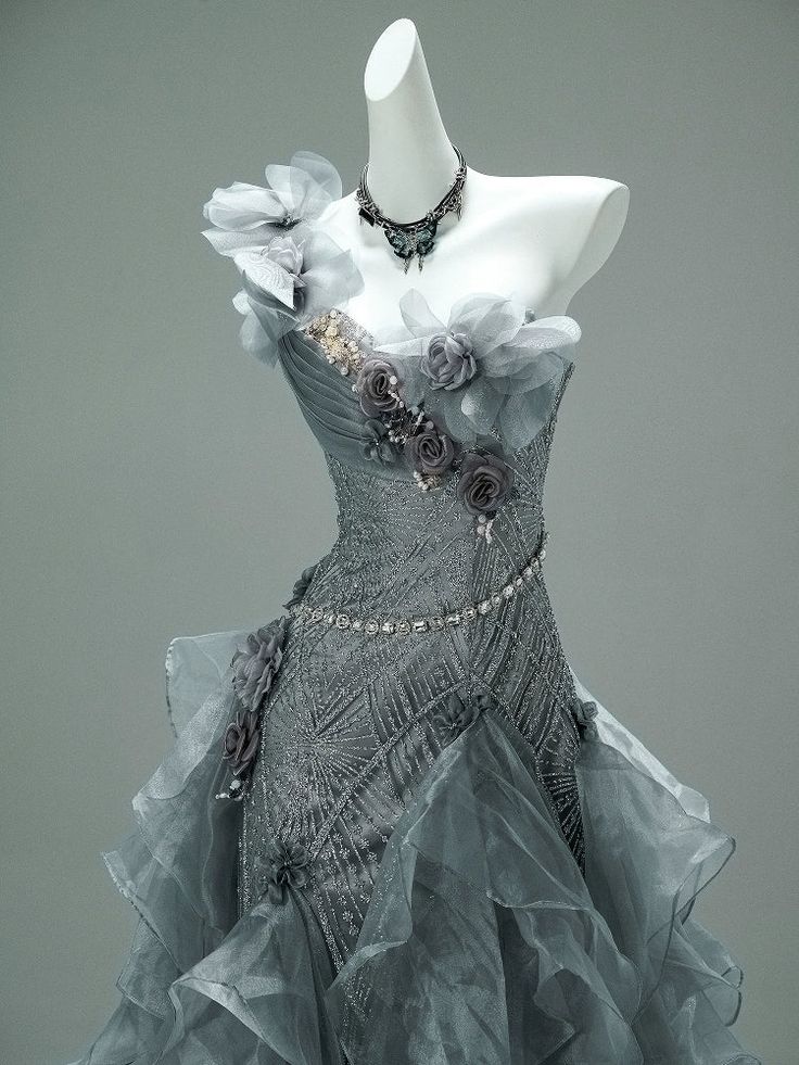 Princess Grey Ball Gown 3D Floral Beaded Ruffle Organza Prom Dress 16th Birthday Dress DP5391