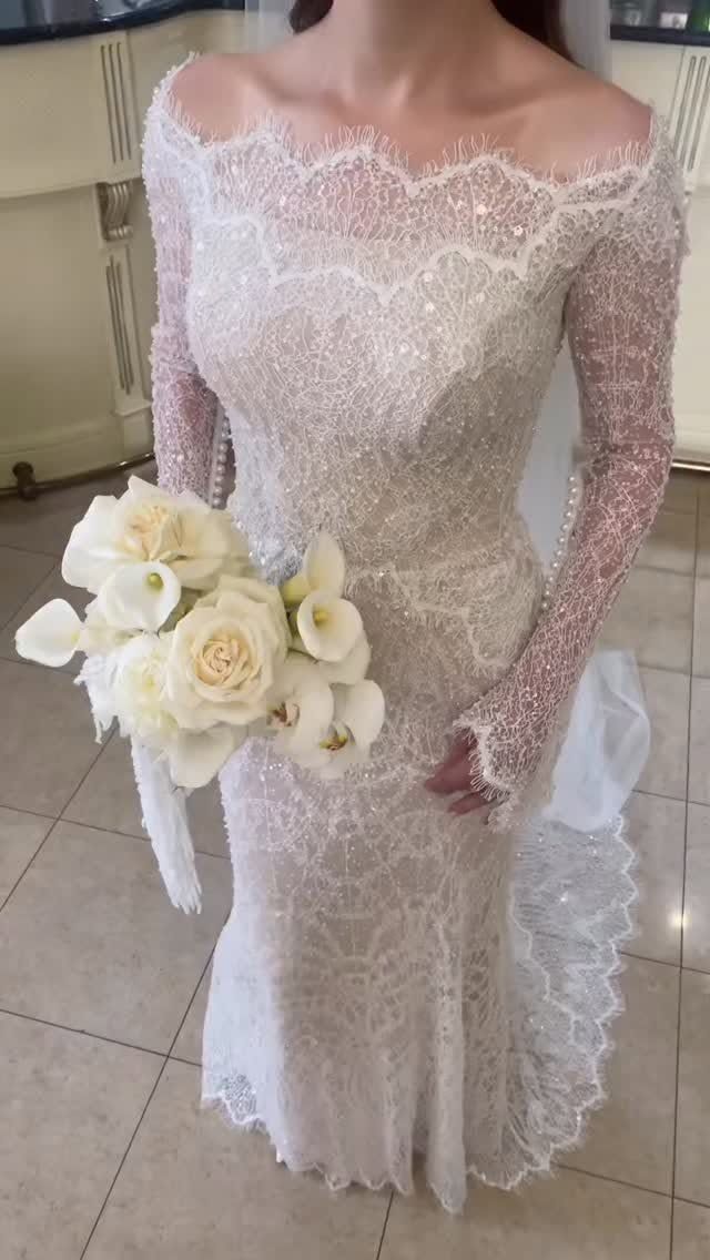 Shiny Mermaid Long Sleeve White Sequin Lace Long Wedding Dress DP7809