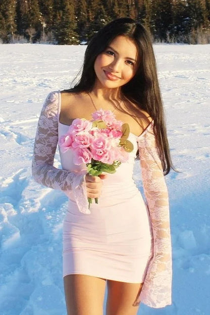 Chic Sheath Square Neck Light Pink Short Homecoming Dress with Long Sleeves DP7354