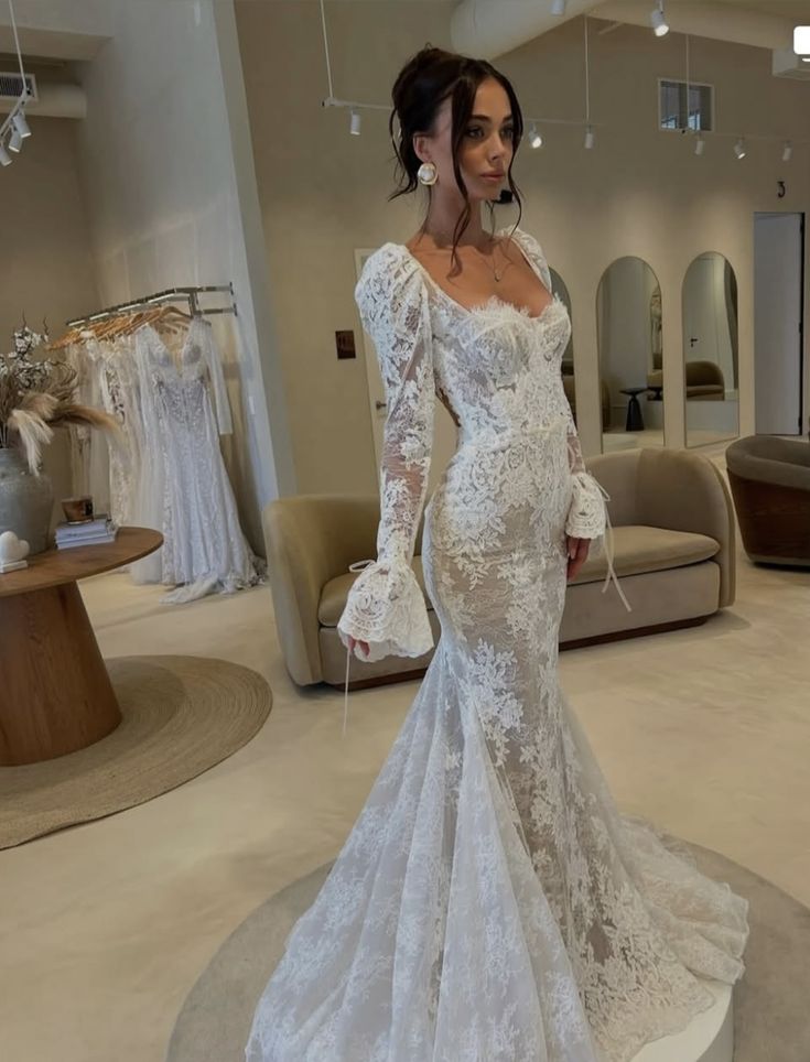 Pretty Mermaid Long Sleeve White Lace Long Wedding Dress DP8004