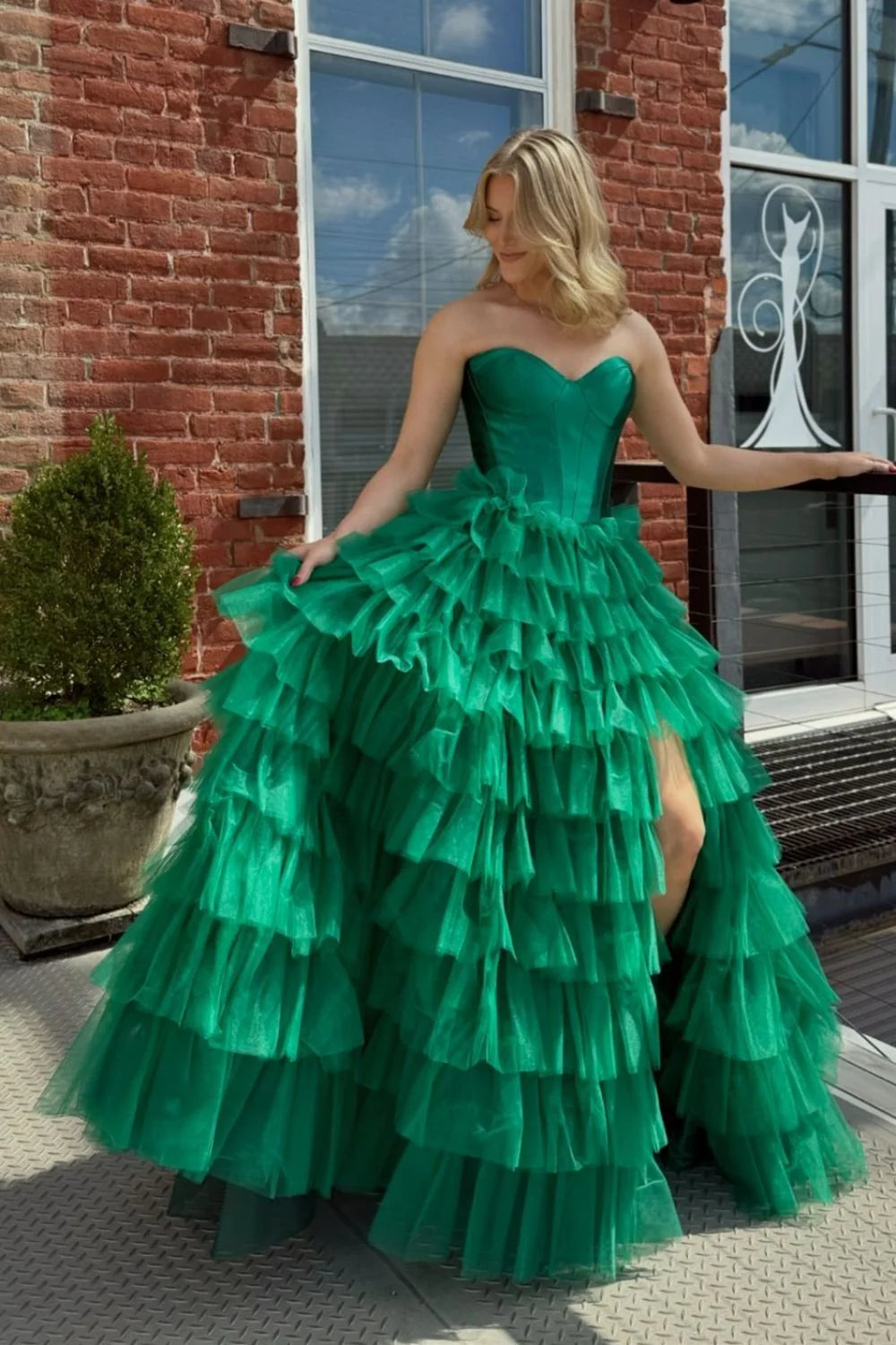 Princess A Line Sweetheart Green Long Prom Dress with Ruffles DP7739