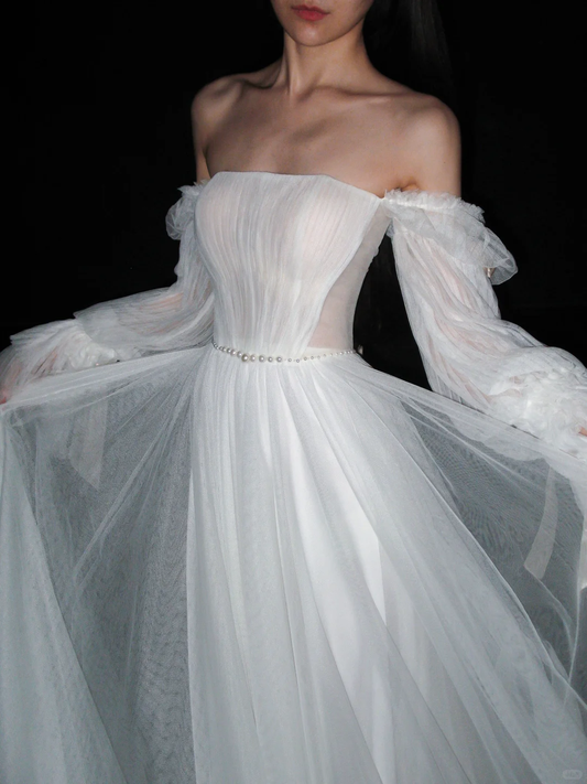 Gentle Ball Gown Long Seelve White Tulle Long Train Wedding Dress DP6361