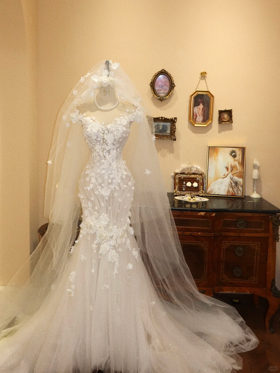 Elegant Mermaid Off the Shoulder White Appliques Tulle Long Prom Dress Wedding Dress DP7038