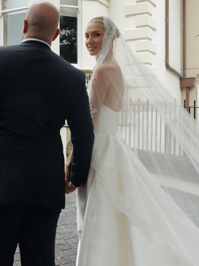Stunning Ball Gown Strapless White Lace Satin Long Wedding Dress DP4325