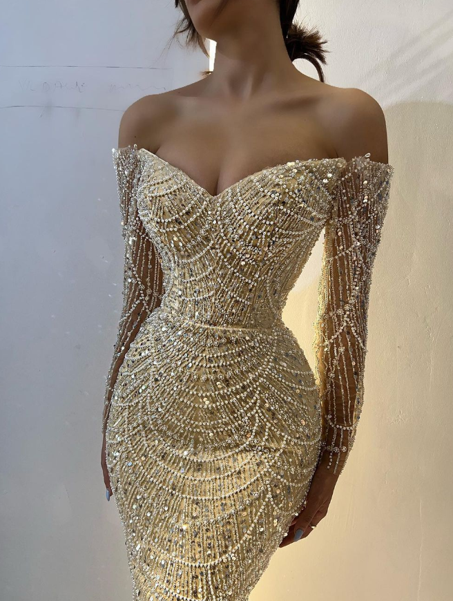 Luxurious Sheath Long Sleeve Beaded Pearl Light Yellow Satin Prom Dress DP5733