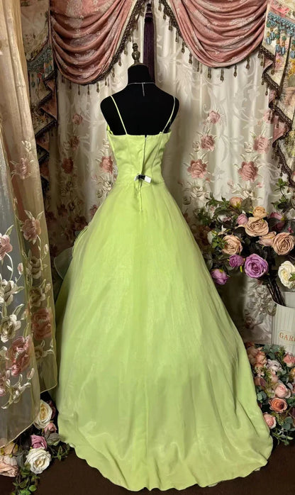 Green Vintage Ball Gown Spaghetti Strap Beaded Layered Organza Satin Prom Dress Party Dress DP3172