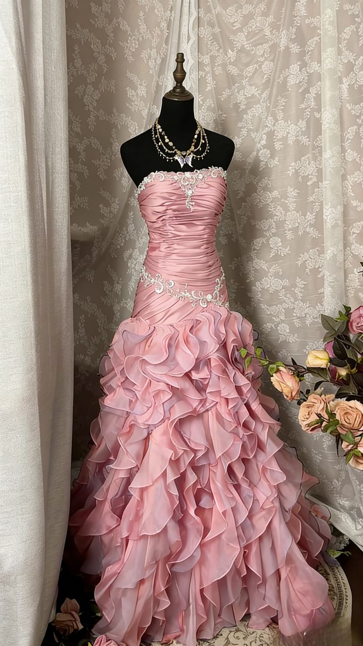 Vintage Ball Gown Strapless Beaded Ruffle Organza Satin Long Prom Dress Evening Dress DP4733