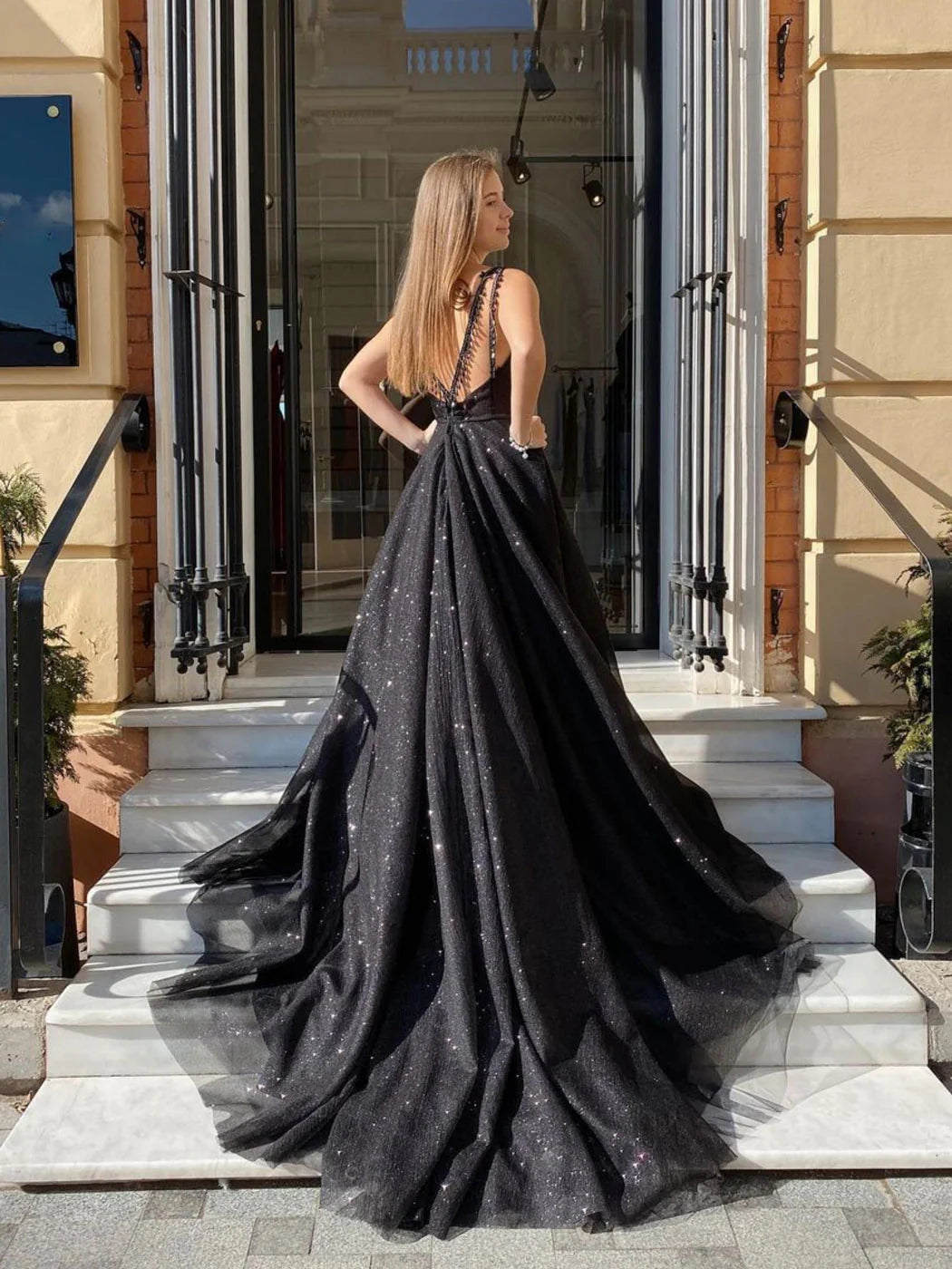Black A Line  Sequins Backless Tulle Prom Dresses With Slit DP856