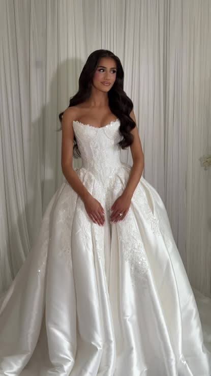 Sweety White A Line Strapless Appliques Satin Long Wedding Dress DP7793