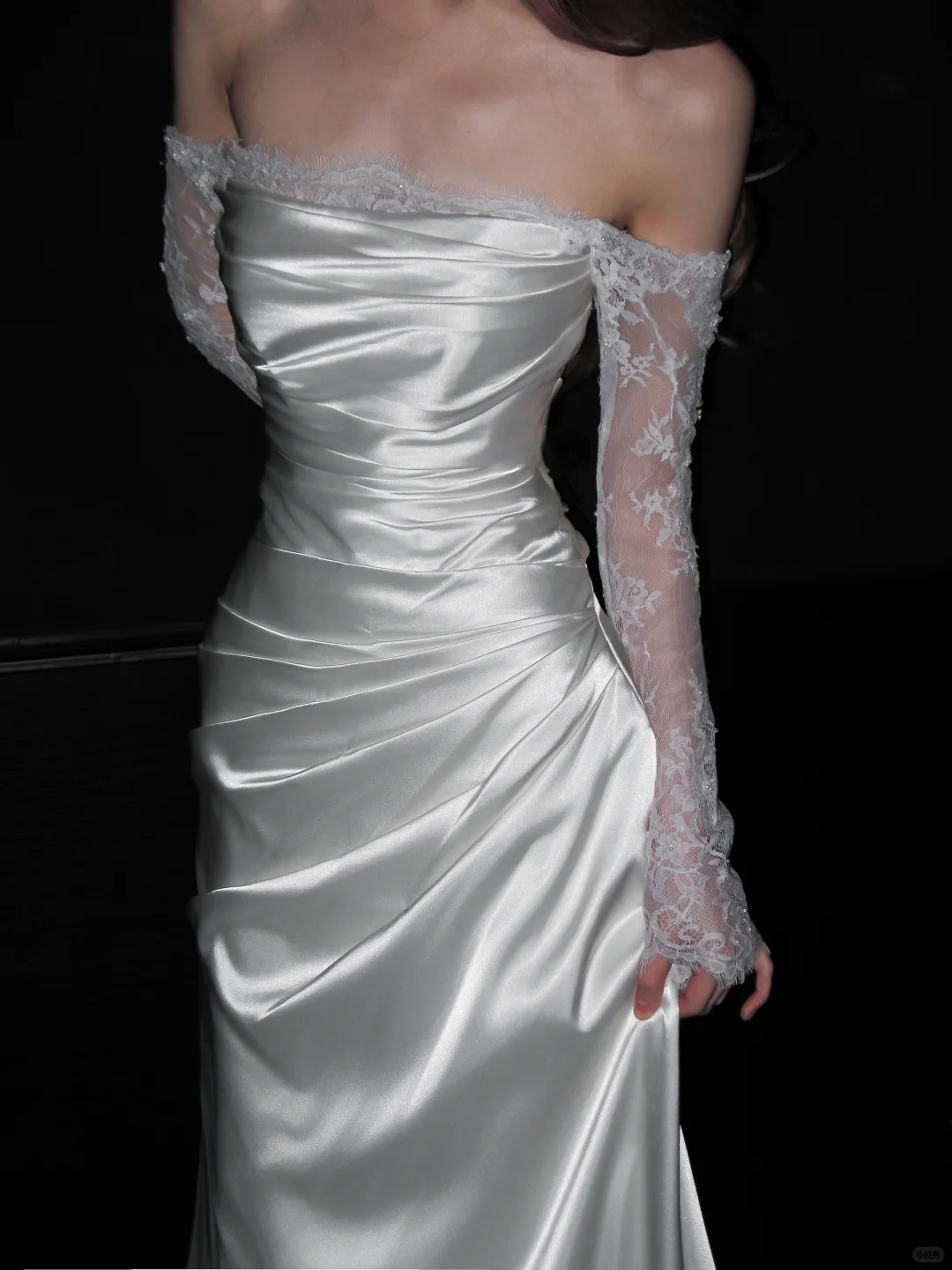 Gentle Mermaid Long Sleeve White Lace Satin Long Wedding Dress Prom Dress DP4410