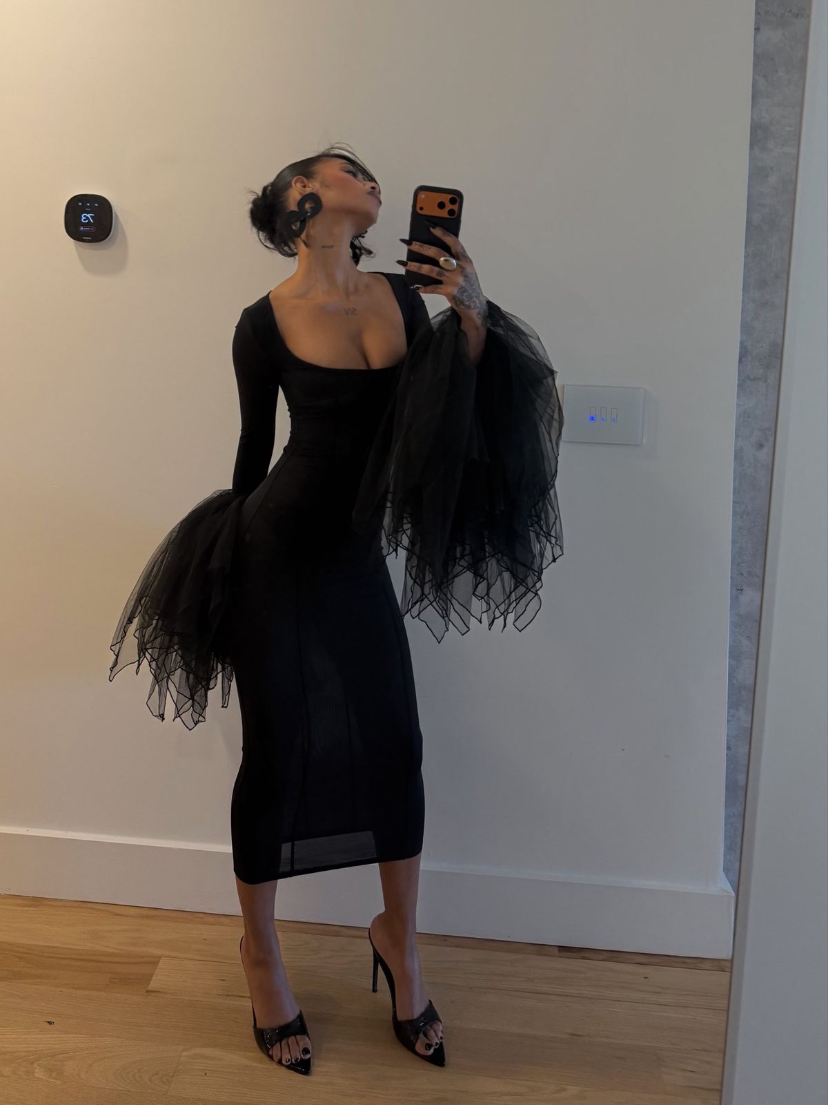 Unique Sheath Long Sleeve Black Tulle Satin Prom Dress Evening Dress DP7836