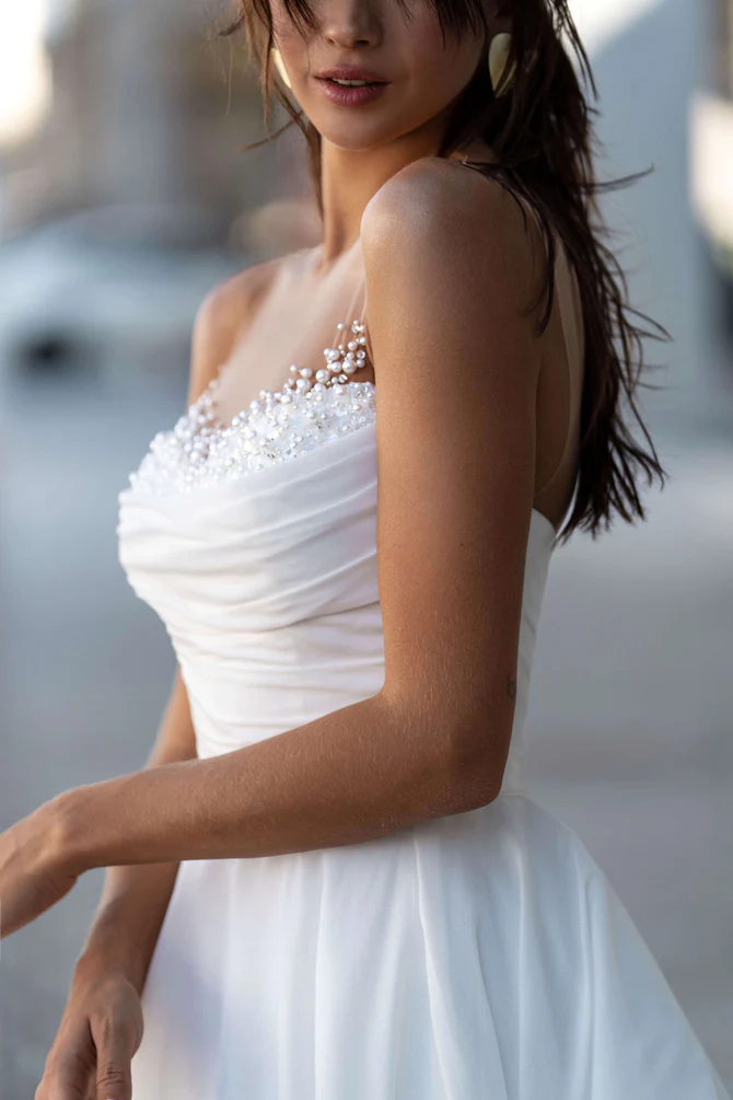 Stunning A Line Sweetheart Neck Pearl White Organza Prom Dress Wedding Dress DP3889