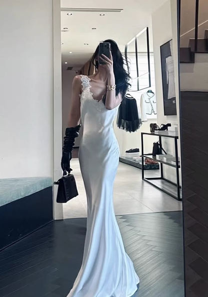 Romantic Mermaid V Neck White Lace Satin Long Prom Dress Evening Dress DP7961