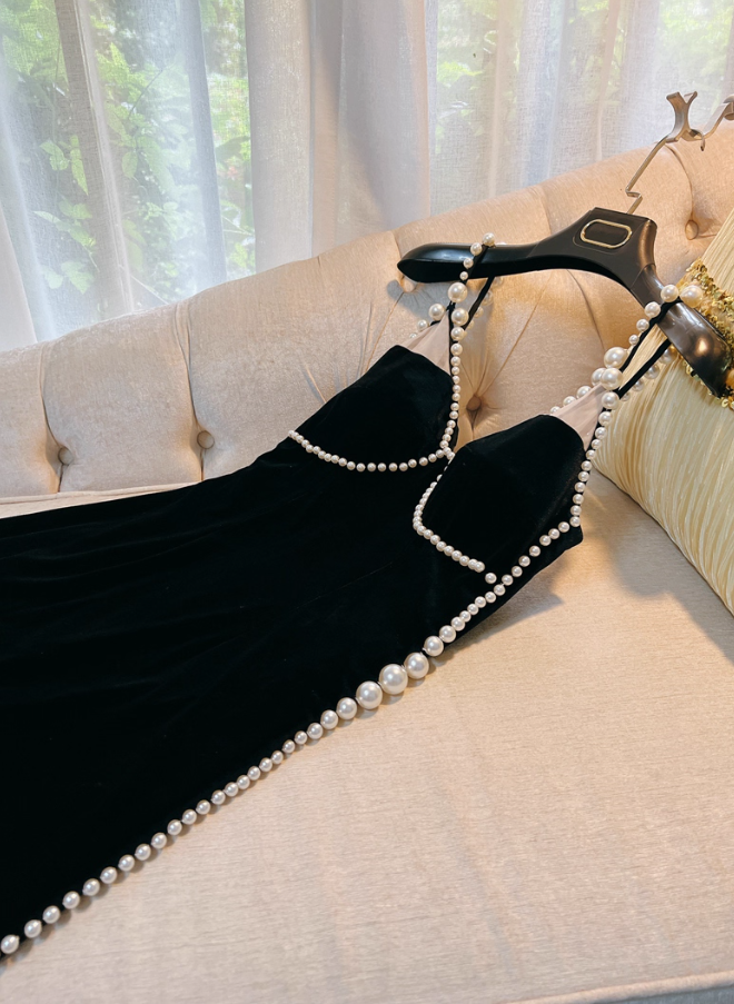 Elegangt A Line Spaghetti Straps Purple Black Velvet Prom Dress Party Dress Date Dress DP4457