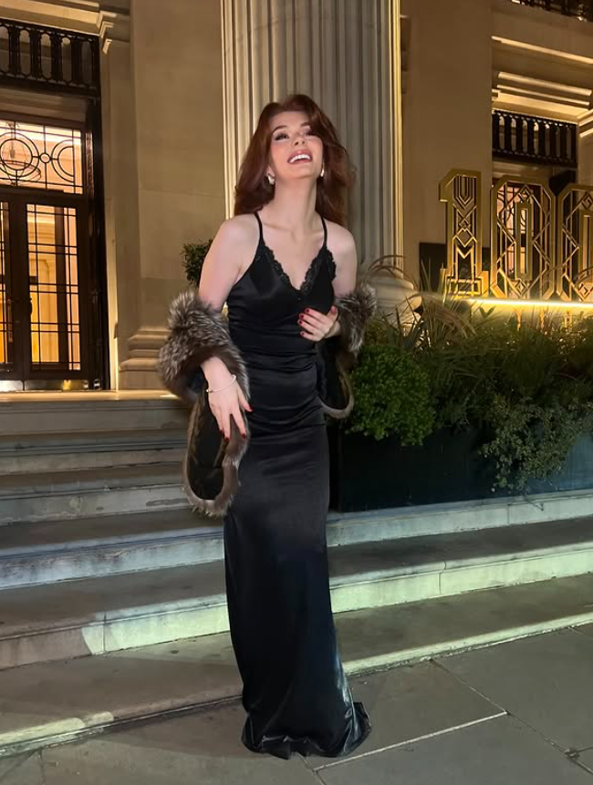 Sexy Sheath Spaghetti Strap Lace Satin Long Prom Dress Wedding Guest Dress DP4319