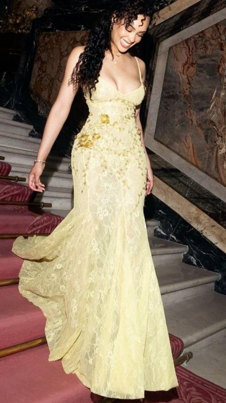 Yellow Lace Mermaid Spaghetti Straps Sexy Long Formal Dress Evening Party Dresses DP3126