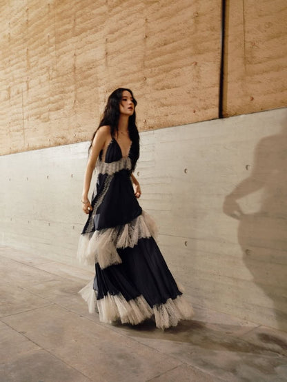 Ethereal A Line Spaghetti Strap Layered White Lace Black Chiffon Prom Dress Evening Dresses DP7583