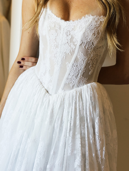 Elegant Ball Gown Sweetheart Neck Corset White Lace Wedding Dresses DP4344