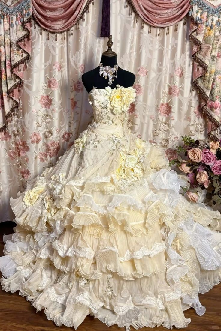 Vintage Yellow Ball Gown Strapless Floral Layered Tulle Prom Dress 16th Birthday Dress DP4058