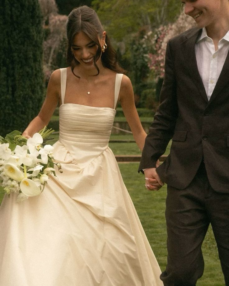 Classic Ball Gown Spaghetti Strap Pleated Simple Satin Wedding Dress DP4371