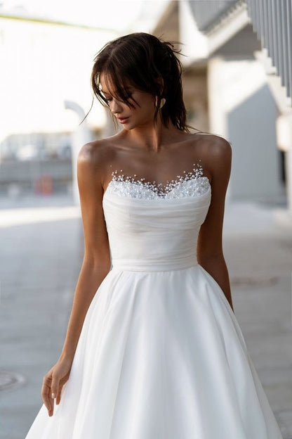 Stunning A Line Sweetheart Neck Pearl White Organza Prom Dress Wedding Dress DP3889