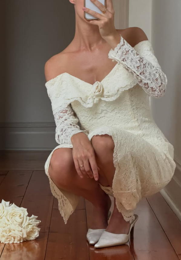 Vintage Sheath Long Sleeve Ivory Lace Prom Dress Wedding Dress DP7702