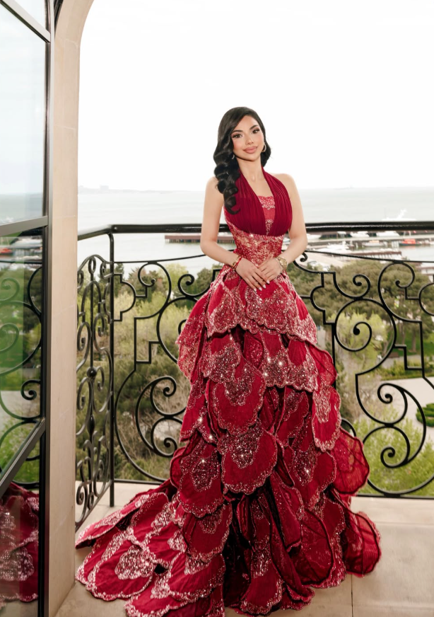 Stunning Red Ball Gown Halter Layered Beaded Tulle Long Prom Dress Evening Dress DP6062