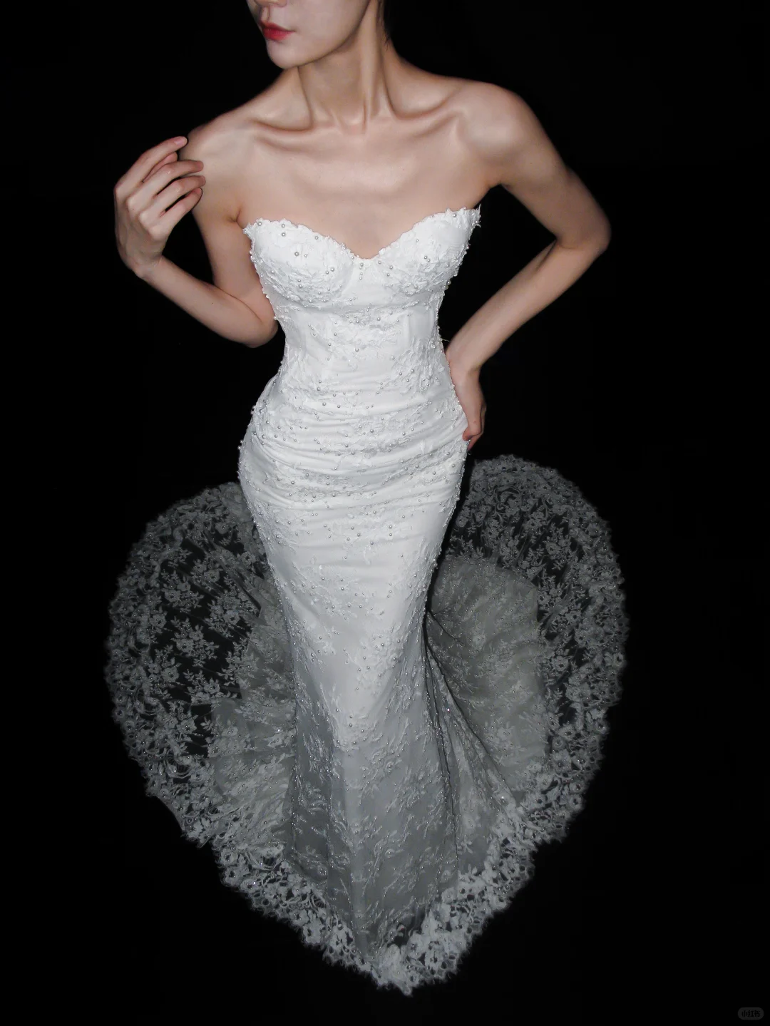 White Mermaid Sweetheart Neck Lace Long Sweep Wedding Dress DP5790