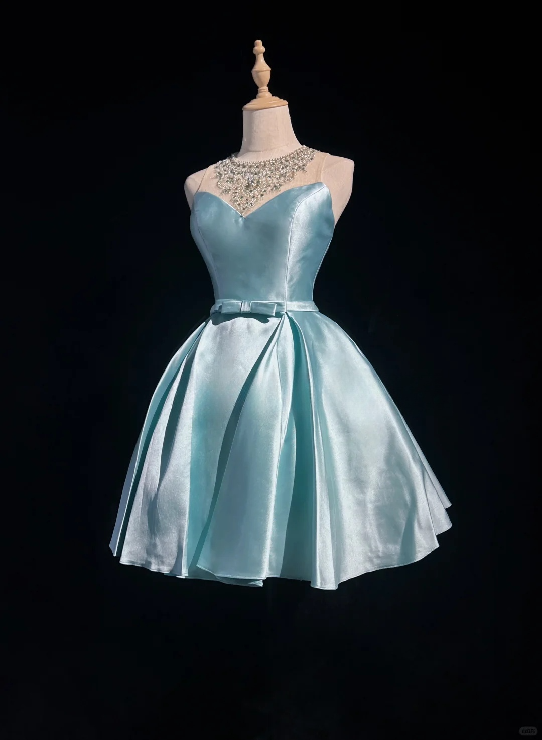 Baby Blue A Line Rhinestone Bow Satin Short Homecoming Dress DP2761