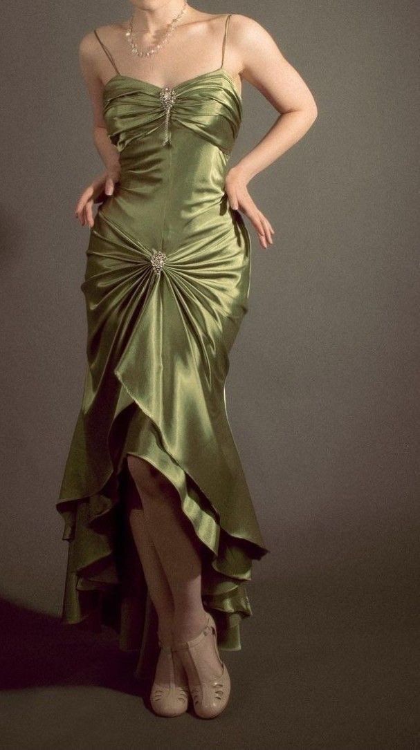 Charming Mermaid Spaghetti Strap Rhinestone Green Satin Party Dress Evening Dress DP2321