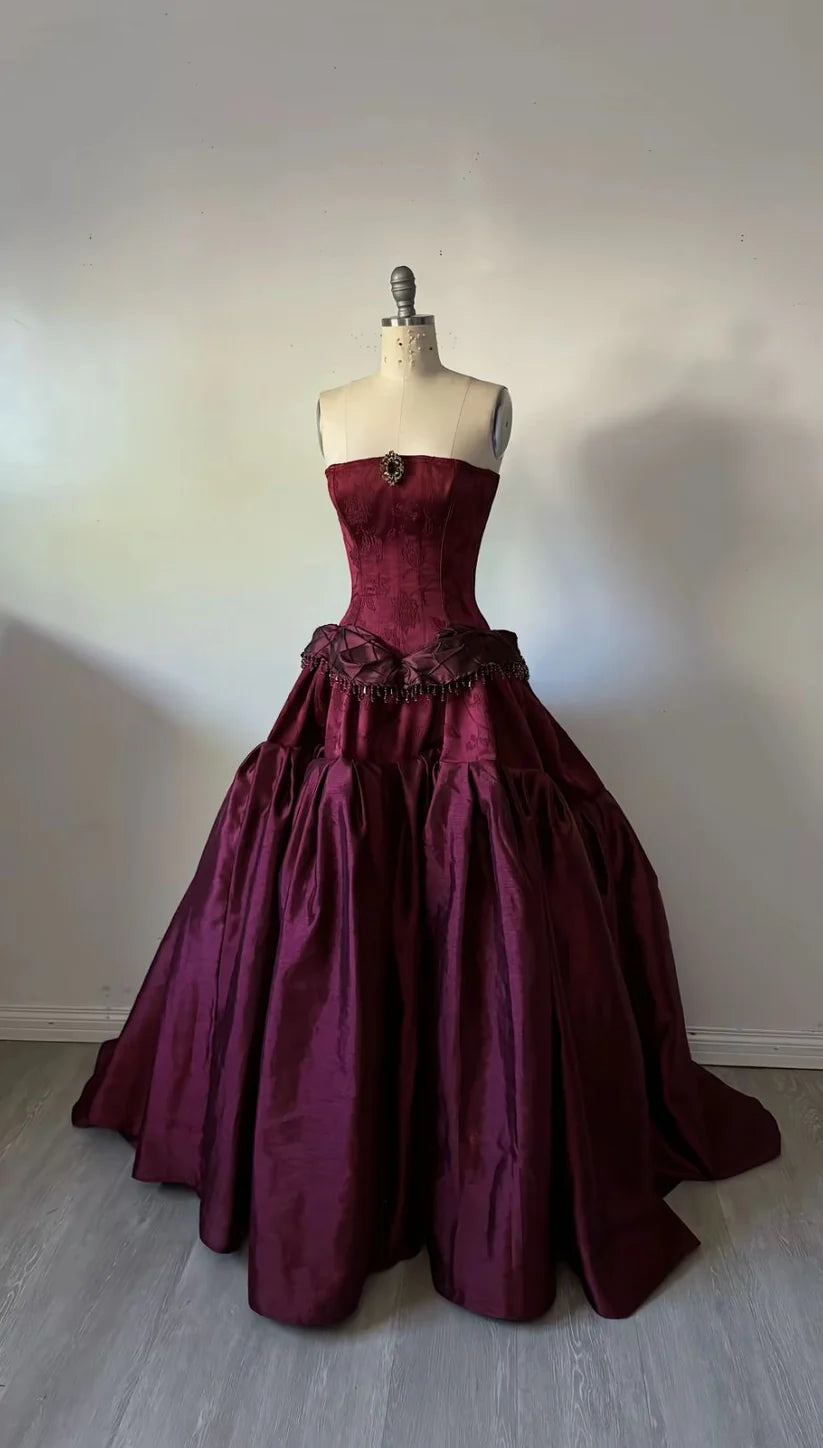 Vintage Burgundy Ball Gown Straps Beaded Sain Long Prom Dress DP5077