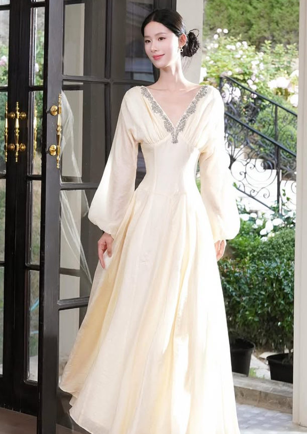 Elegant A Line Long Sleeve Beaded Ivory Chiffon Prom Dress Evening Dress DP5269